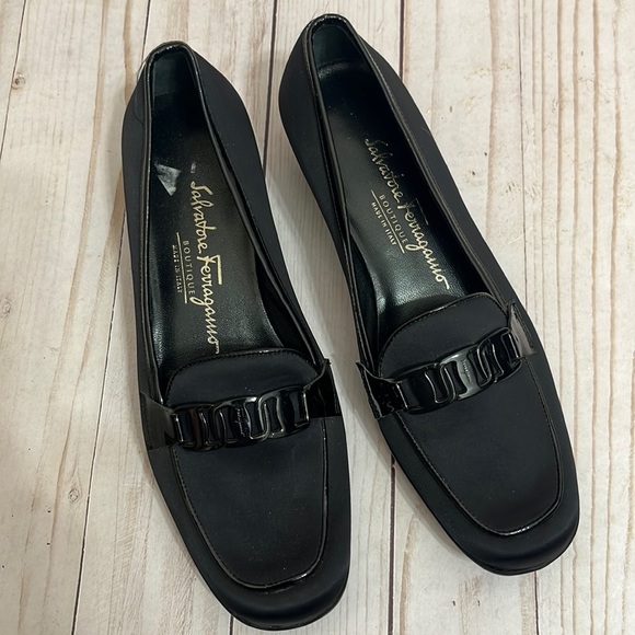 Salvatore Ferragamo Black Flats Pumps Satiny Size 5